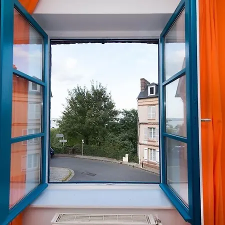 Maison Bleu Nyaraló